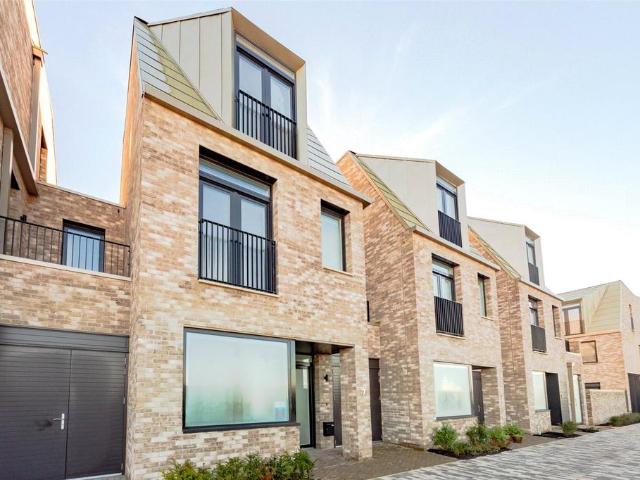 3 bedroom townhouse for sale