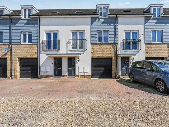 3 bedroom townhouse for sale