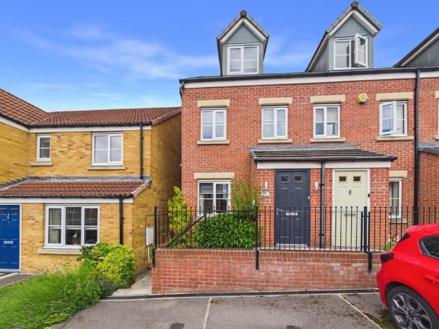 3 bedroom townhouse for sale