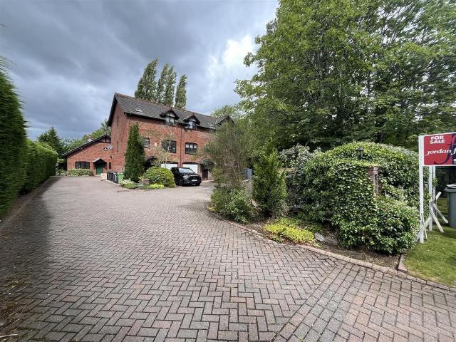 3 bedroom townhouse for sale