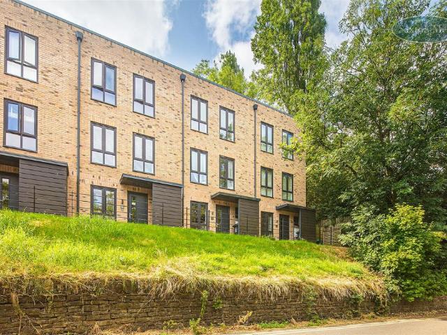 3 bedroom townhouse for sale