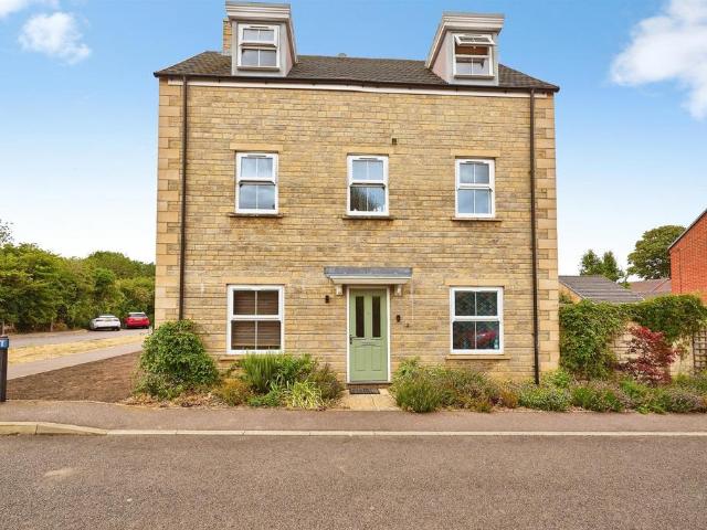 3 bedroom townhouse for sale