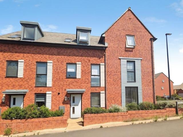 3 bedroom townhouse for sale