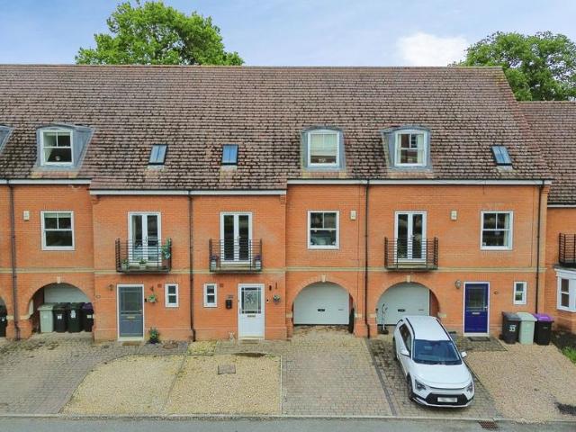 3 bedroom townhouse for sale