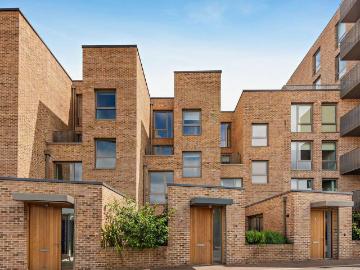 3 bedroom townhouse for sale