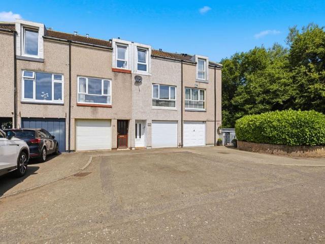 3 bedroom townhouse for sale