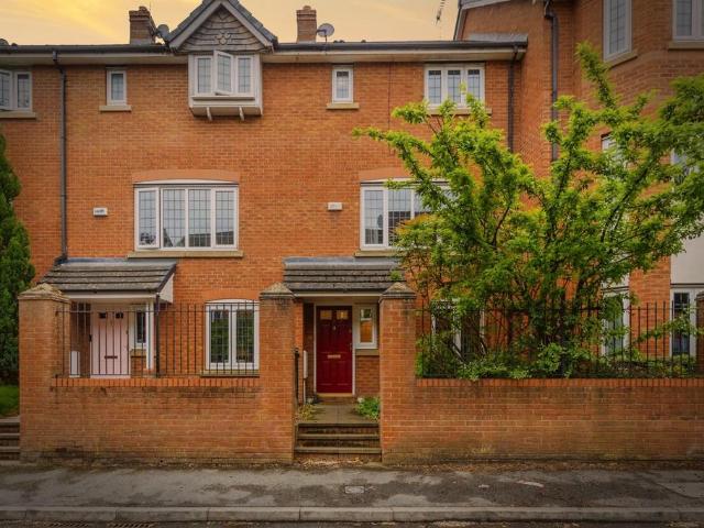 3 bedroom townhouse for sale