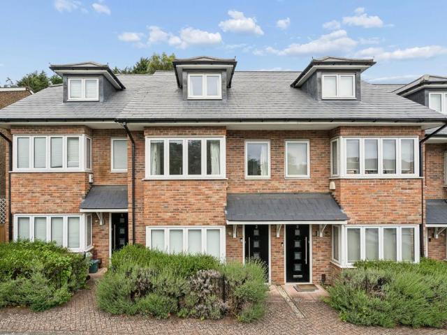3 bedroom townhouse for sale