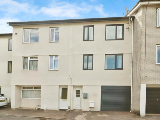 3 bedroom townhouse for sale
