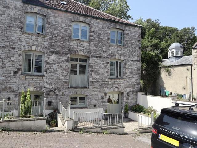 3 bedroom townhouse for sale
