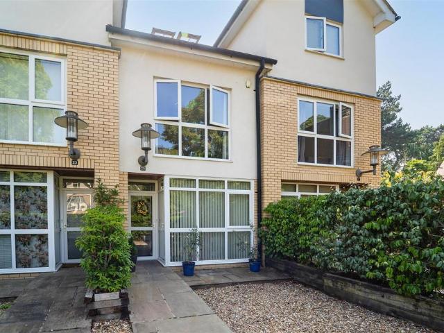 3 bedroom townhouse for sale
