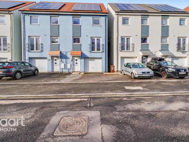 3 bedroom townhouse for sale