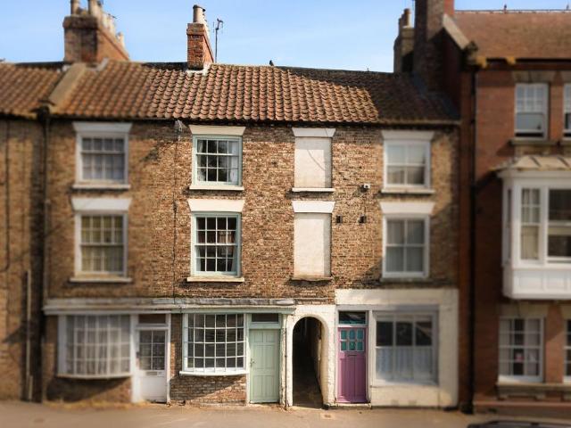 3 bedroom townhouse for sale