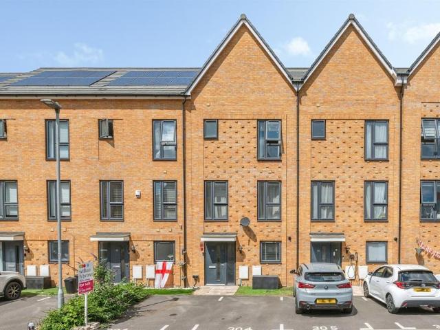 3 bedroom townhouse for sale