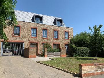 3 bedroom townhouse for sale