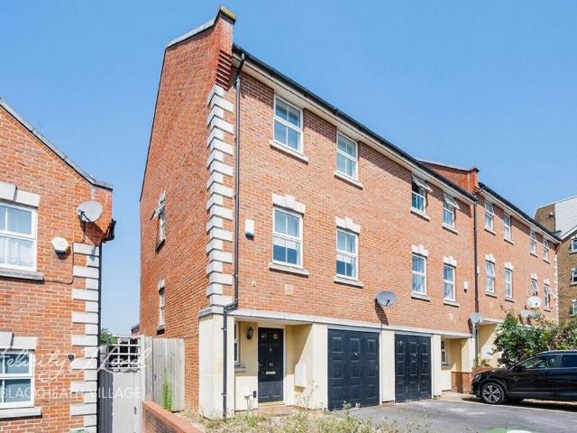 3 bedroom townhouse for sale