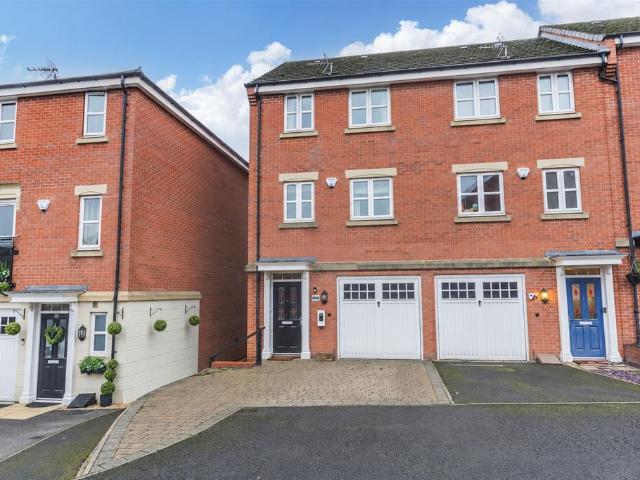 3 bedroom townhouse for sale