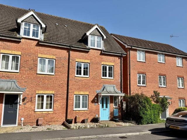 3 bedroom townhouse for sale