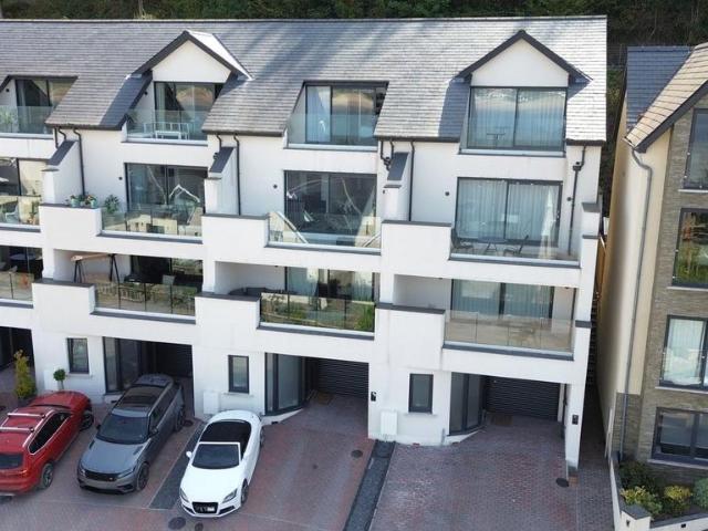 3 bedroom townhouse for sale