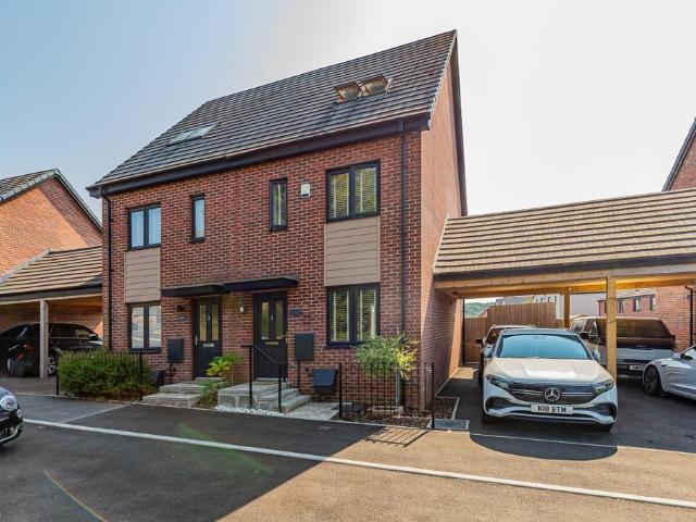 3 bedroom townhouse for sale