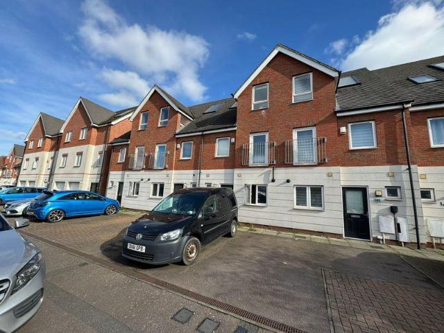 3 bedroom townhouse for sale