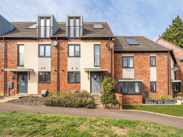 3 bedroom townhouse for sale