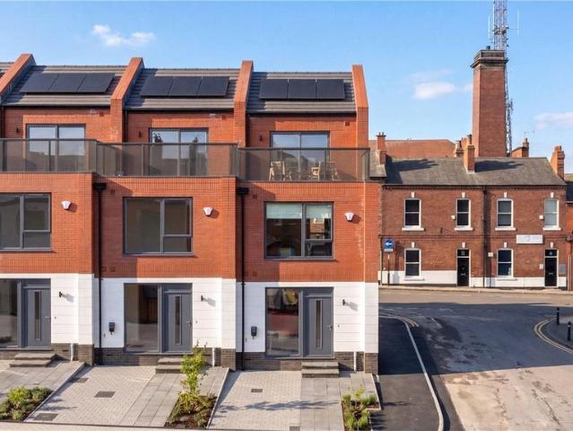 3 bedroom townhouse for sale