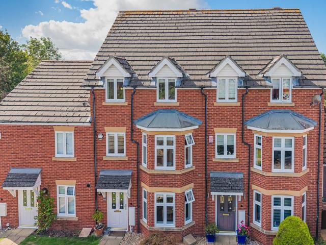 3 bedroom townhouse for sale