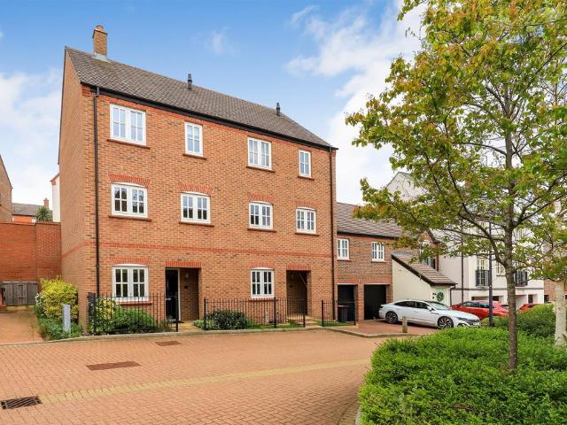 4 bedroom townhouse for sale