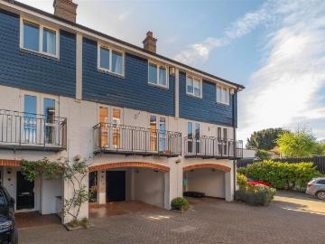 3 bedroom townhouse for sale