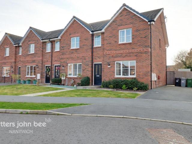 3 bedroom townhouse for sale
