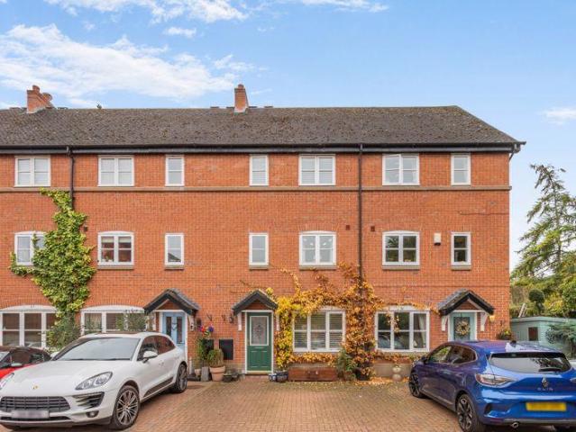 3 bedroom townhouse for sale