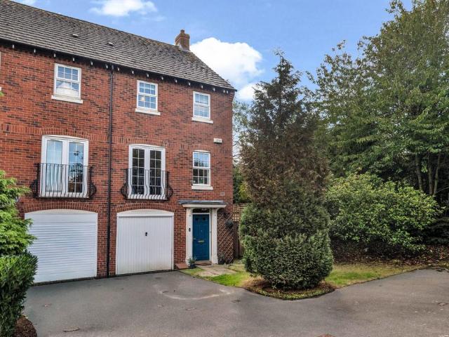 3 bedroom townhouse for sale