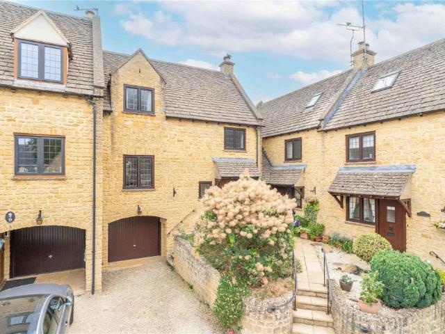 3 bedroom townhouse for sale
