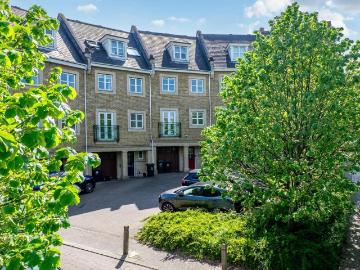 3 bedroom townhouse for sale