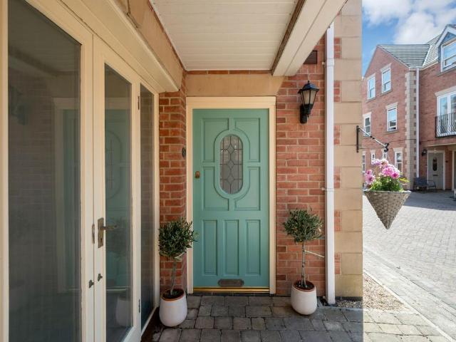3 bedroom townhouse for sale