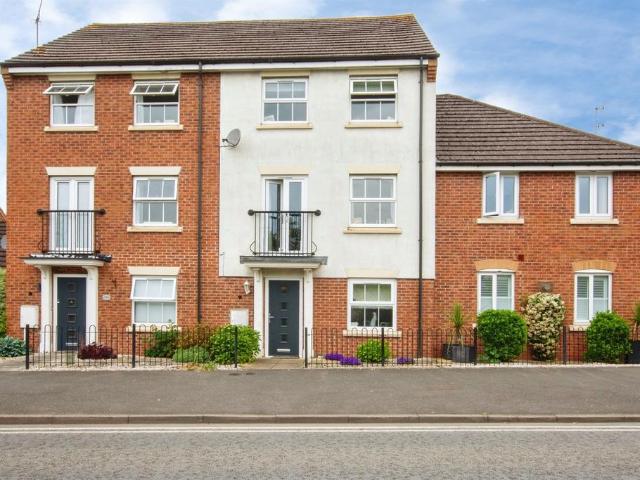 3 bedroom townhouse for sale