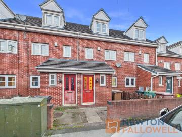 3 bedroom terraced house for sale