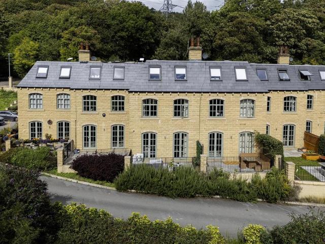 3 bedroom townhouse for sale