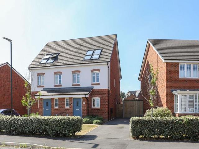 3 bedroom townhouse for sale