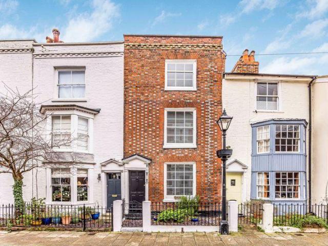 3 bedroom townhouse for sale