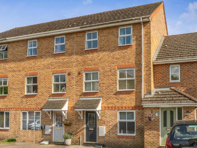 3 bedroom townhouse for sale