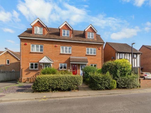 3 bedroom townhouse for sale