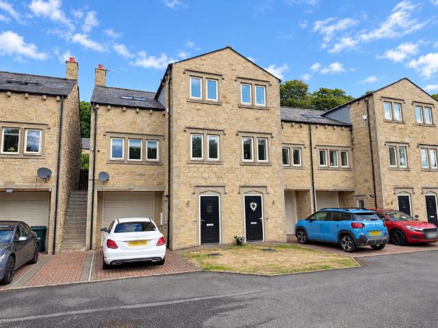 3 bedroom townhouse for sale