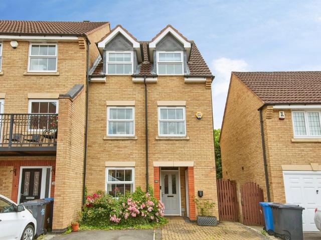 3 bedroom townhouse for sale