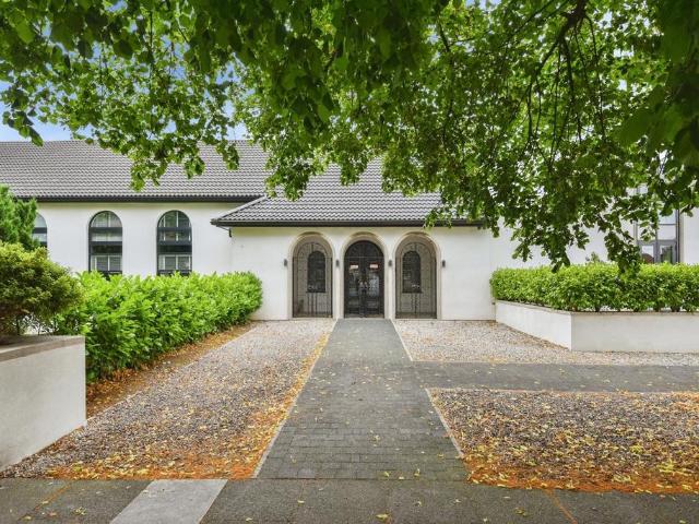 3 bedroom townhouse for sale