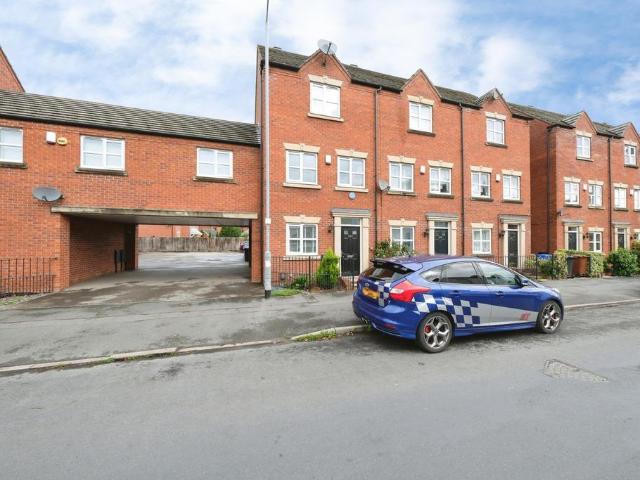 3 bedroom townhouse for sale