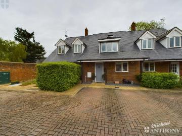 3 bedroom townhouse for sale