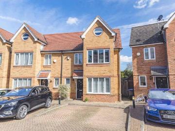 3 bedroom townhouse for sale