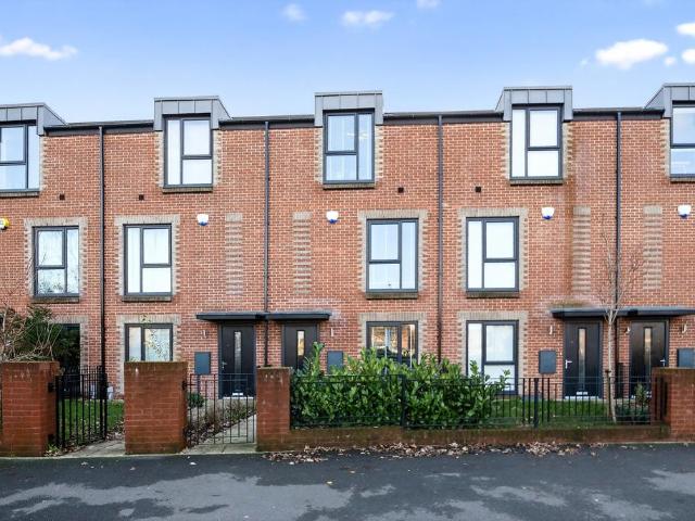 3 bedroom townhouse for sale